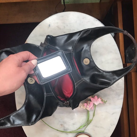 Trendy Handbag - Picture 5 of 5